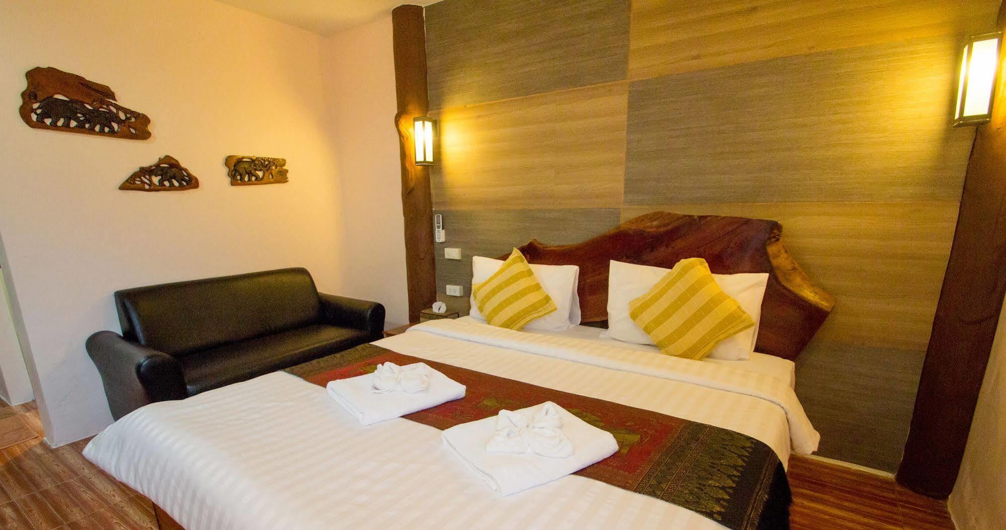 Naiyang Discovery Beach Resort Sha Nai Yang Beach Екстериор снимка